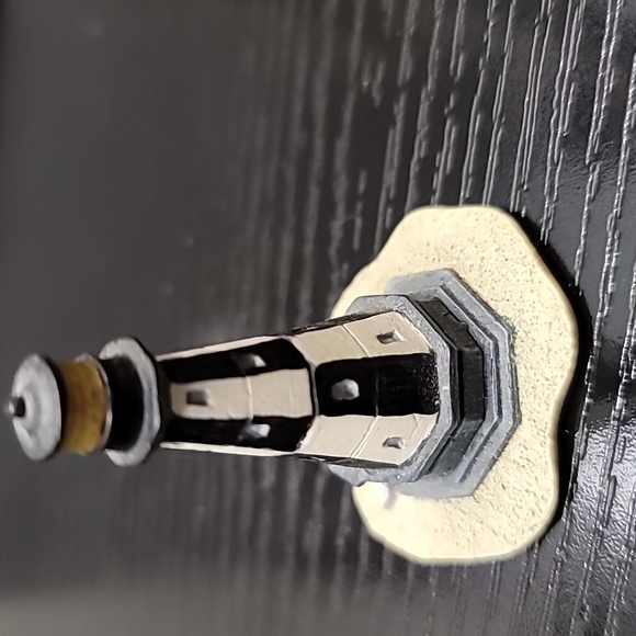 Lenox Thimble Lighthouses (set of 3) - Picture 6 of 9